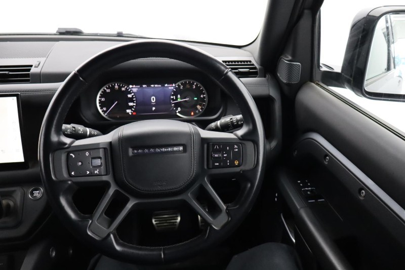 Used Land Rover Defender 2023 for sale - 76981818: Photo 15