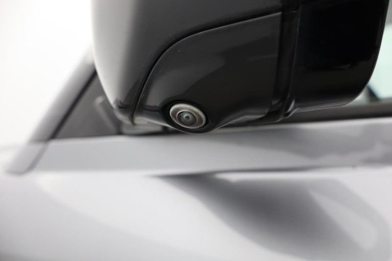 Used Land Rover Defender 2023 for sale - 76981818: Photo 30