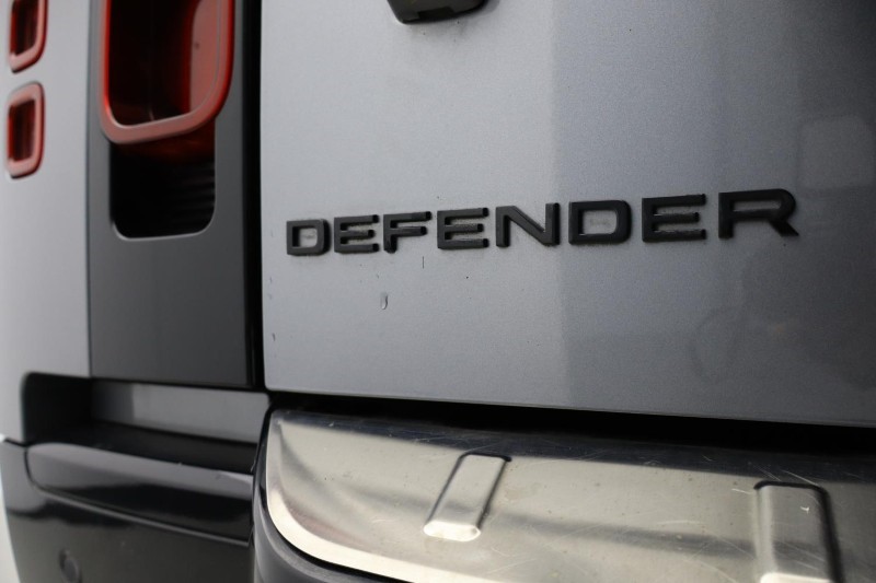 Used Land Rover Defender 2023 for sale - 76981818: Photo 33