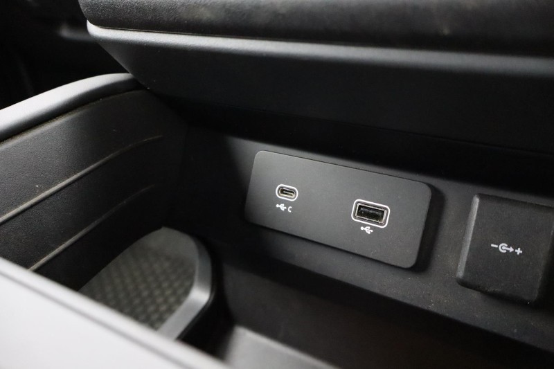 Used Land Rover Defender 2023 for sale - 76981818: Photo 45