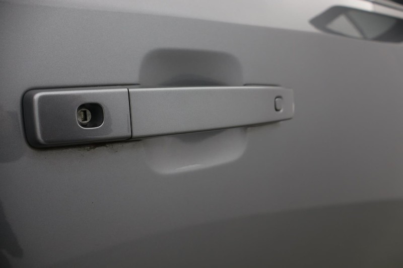 Used Land Rover Defender 2023 for sale - 76981818: Photo 58