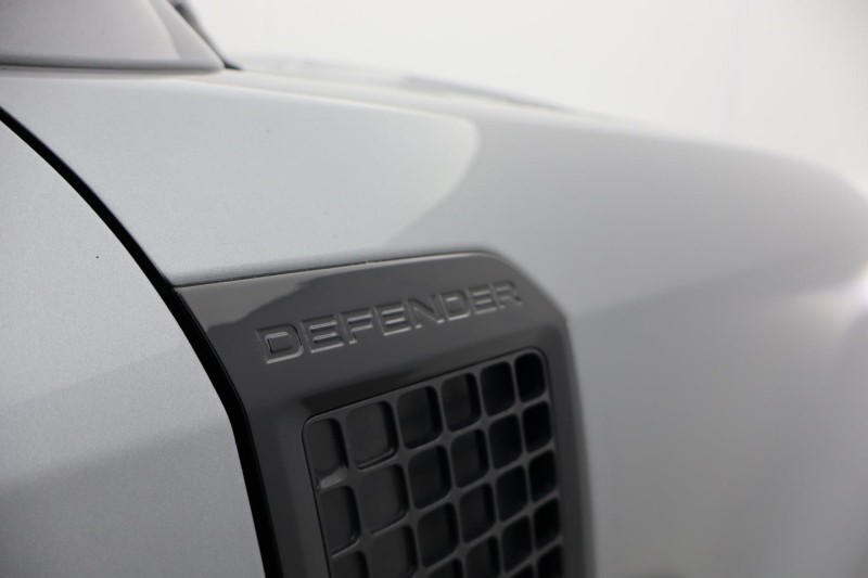 Used Land Rover Defender 2023 for sale - 76981818: Photo 60