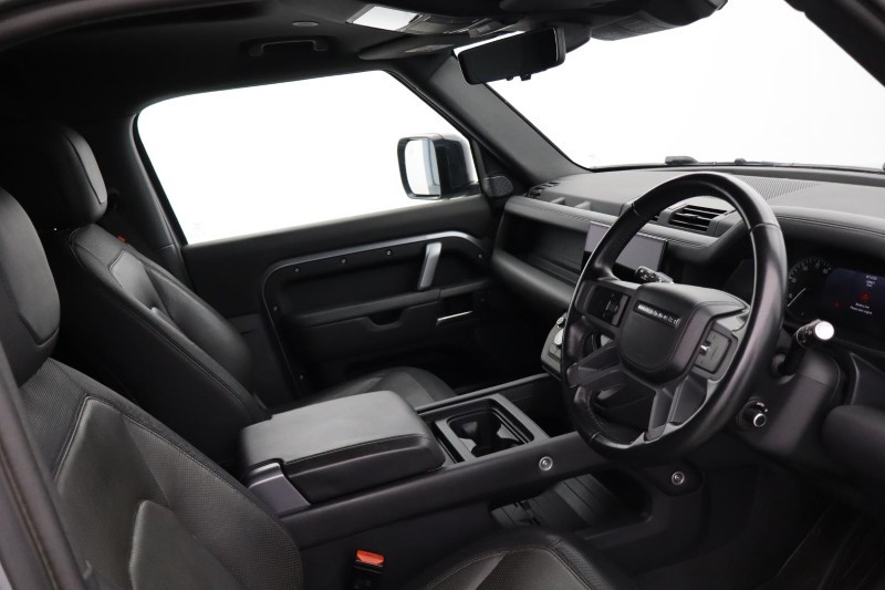 Used Land Rover Defender 2023 for sale - 76981818: Photo 9