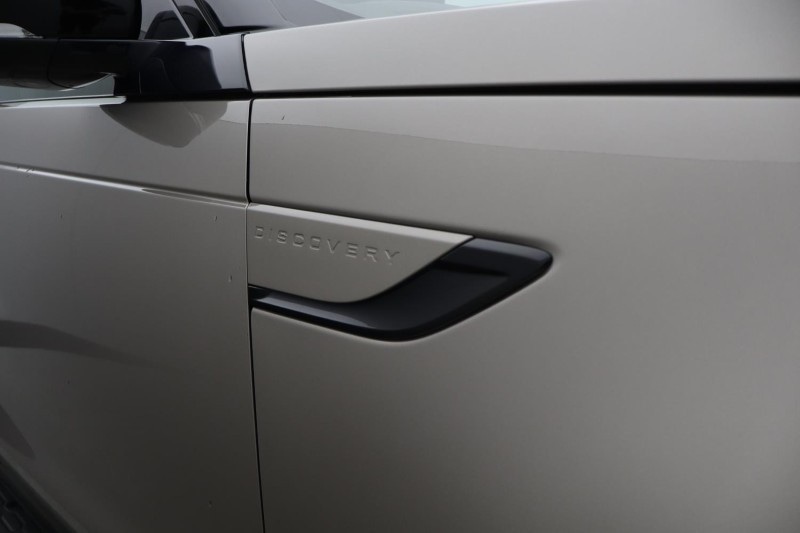 Used Land Rover Discovery 2022 for sale - 77965392: Photo 31