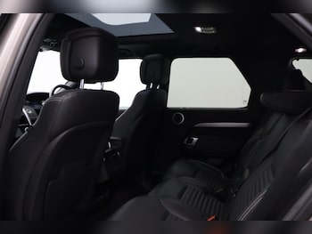 Used Land Rover Discovery 2022 for sale - 77965392: Photo