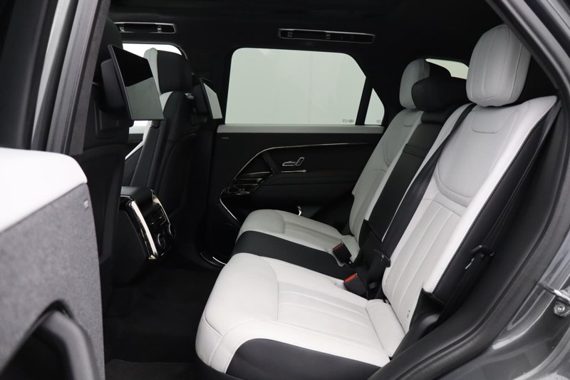 Used Land Rover Range Rover Sport 2025 for sale - 77459862: Photo 4