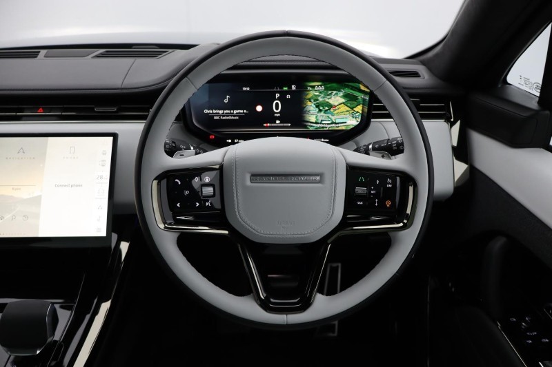 Used Land Rover Range Rover Sport 2025 for sale - 76982513: Photo 15