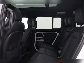 Used Land Rover Defender 2022 for sale - 79500408: Photo