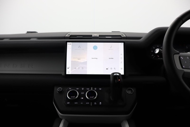 Used Land Rover Defender 2024 for sale - 77055706: Photo 14