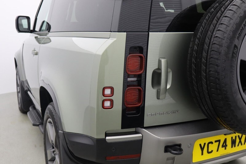 Used Land Rover Defender 2024 for sale - 77055706: Photo 19