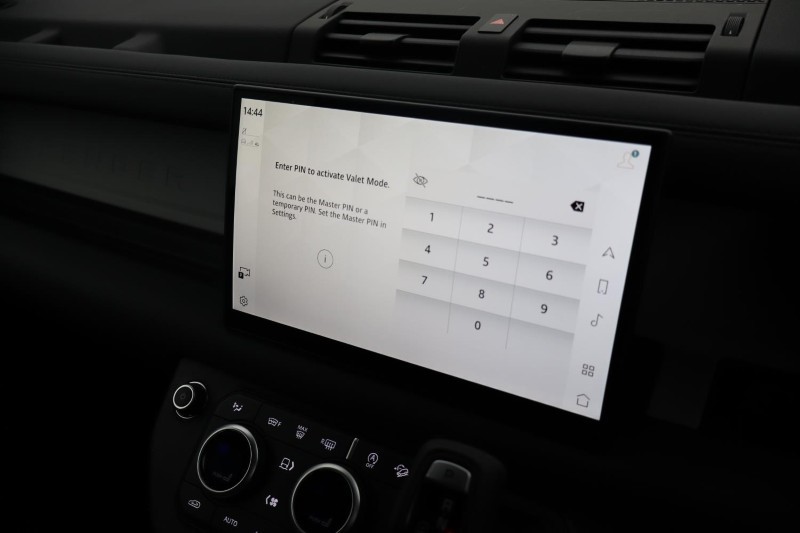 Used Land Rover Defender 2024 for sale - 77055706: Photo 36