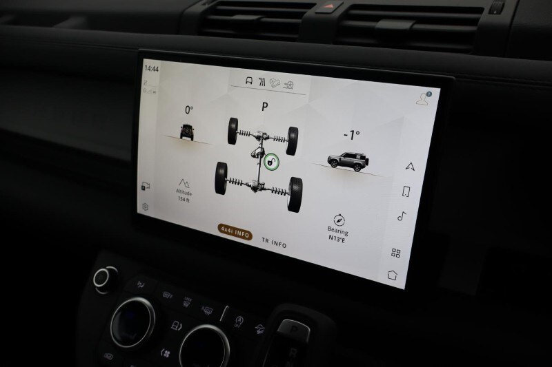 Used Land Rover Defender 2024 for sale - 77055706: Photo 37