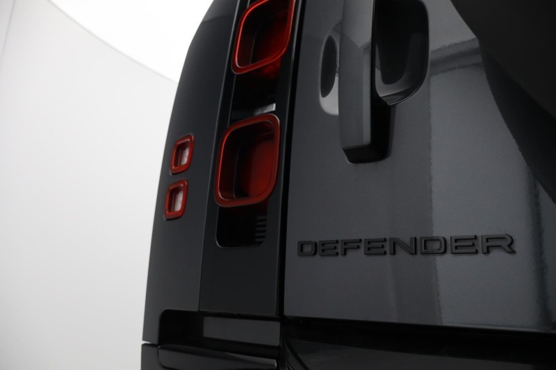 Used Land Rover Defender 2023 for sale - 78014717: Photo 27