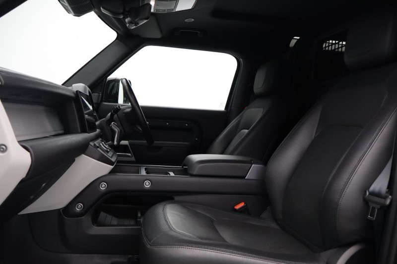 Used Land Rover Defender 2023 for sale - 78014717: Photo 3