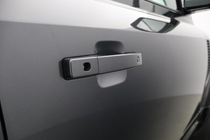 Used Land Rover Defender 2023 for sale - 78014717: Photo 35