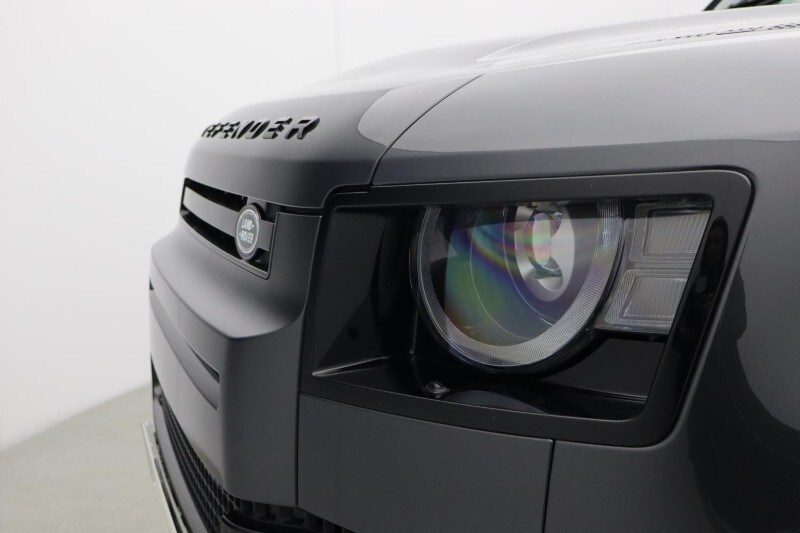 Used Land Rover Defender 2023 for sale - 78014717: Photo 37