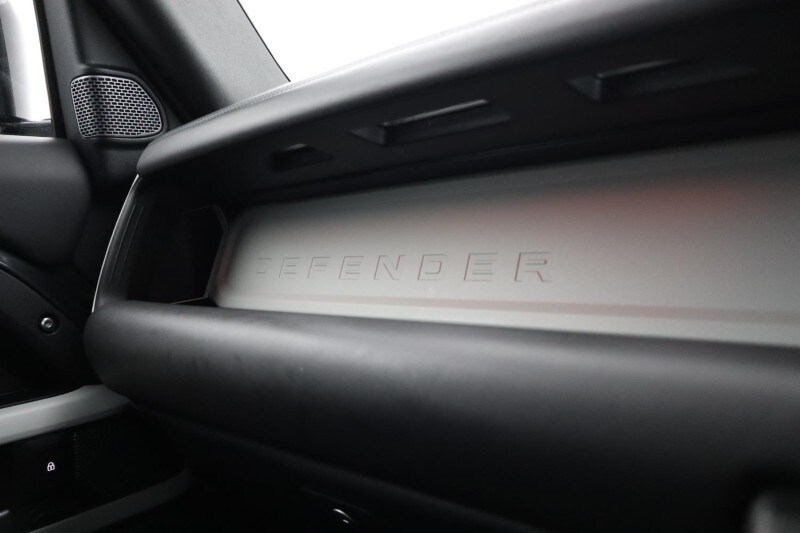 Used Land Rover Defender 2023 for sale - 78014717: Photo 47