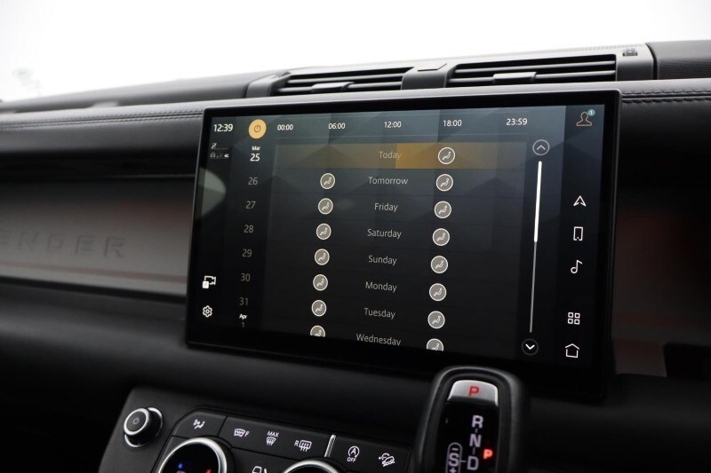 Used Land Rover Defender 2023 for sale - 78014717: Photo 54