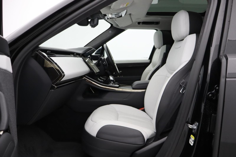 Used Land Rover Range Rover Sport 2023 for sale - 77013190: Photo 3