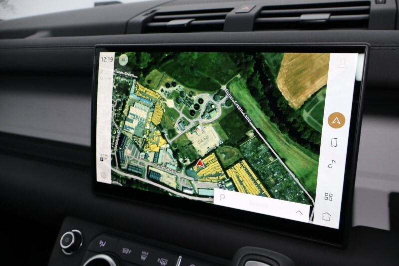 Used Land Rover Defender 2025 for sale - 78028132: Photo 11