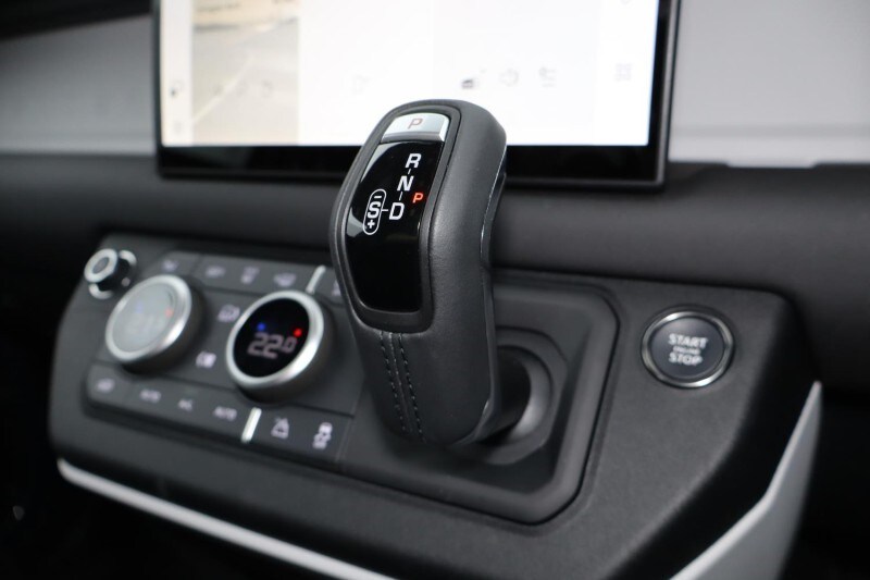 Used Land Rover Defender 2025 for sale - 78028132: Photo 13