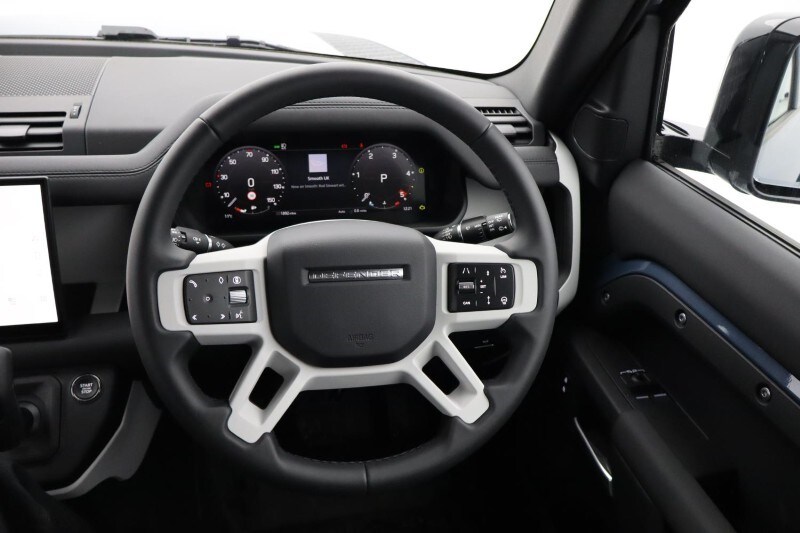 Used Land Rover Defender 2025 for sale - 78028132: Photo 15