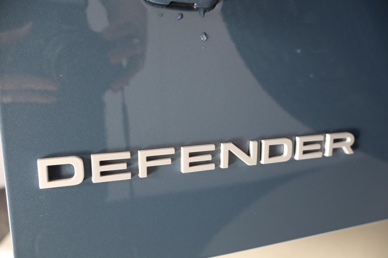 Used Land Rover Defender 2025 for sale - 78028132: Photo 24