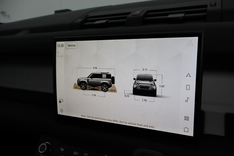 Used Land Rover Defender 2025 for sale - 78028132: Photo 31