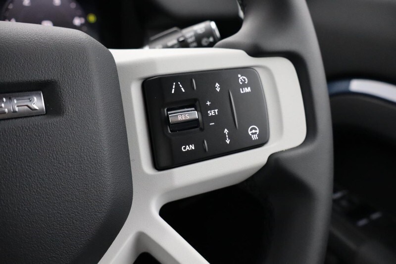 Used Land Rover Defender 2025 for sale - 78028132: Photo 32