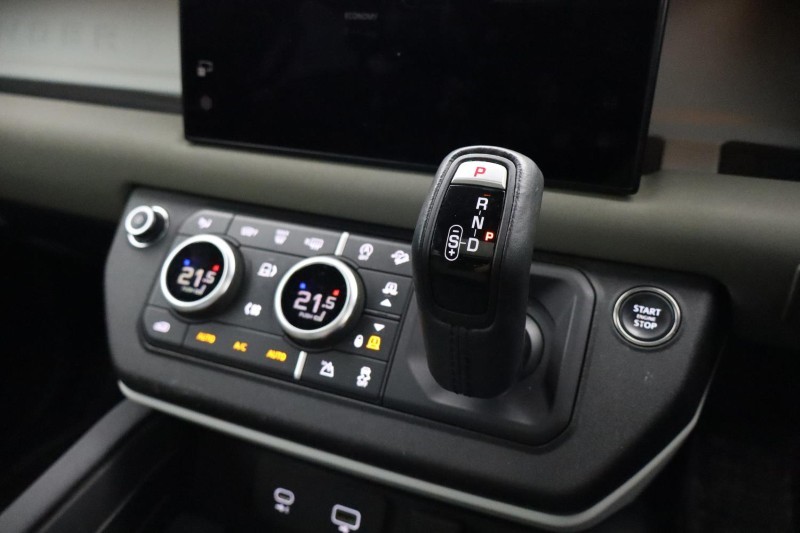 Used Land Rover Defender 2023 for sale - 77700988: Photo 13