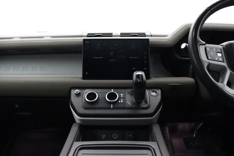Used Land Rover Defender 2023 for sale - 77700988: Photo 14