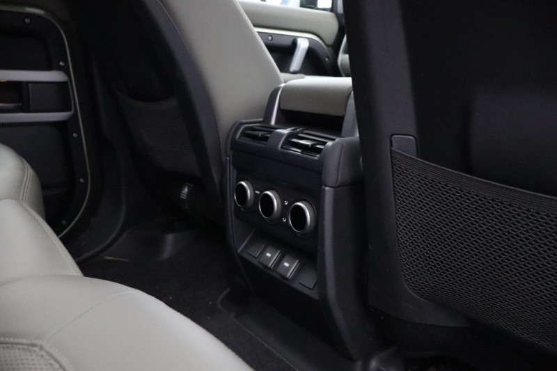 Used Land Rover Defender 2023 for sale - 77700988: Photo 18