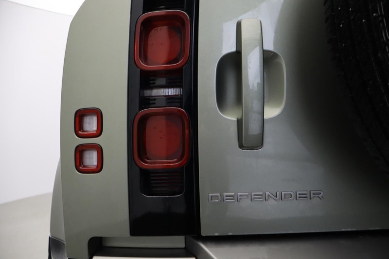 Used Land Rover Defender 2023 for sale - 77700988: Photo 19
