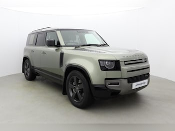 Used Land Rover Defender 2023 for sale - 77700988: Photo