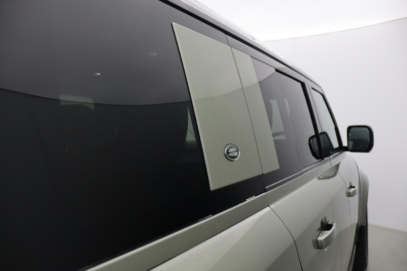 Used Land Rover Defender 2023 for sale - 77700988: Photo 25