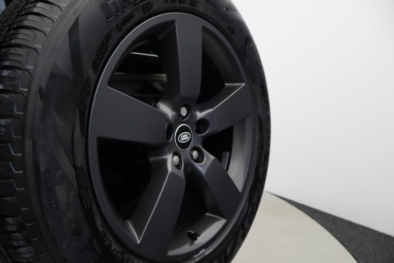 Used Land Rover Defender 2023 for sale - 77700988: Photo 26