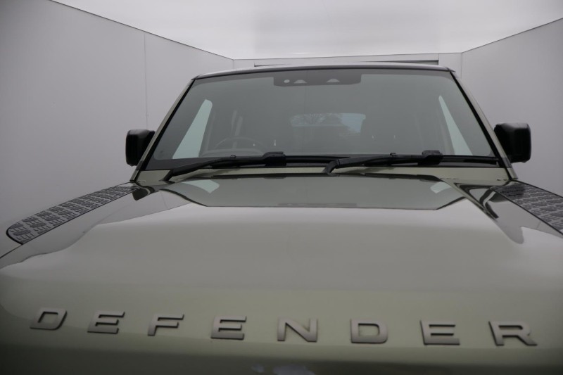 Used Land Rover Defender 2023 for sale - 77700988: Photo 30