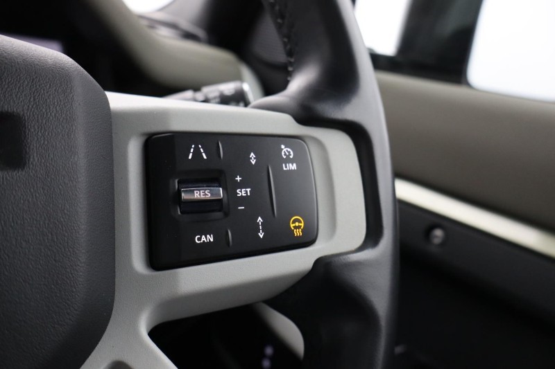 Used Land Rover Defender 2023 for sale - 77700988: Photo 48