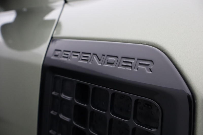 Used Land Rover Defender 2023 for sale - 77700988: Photo 55