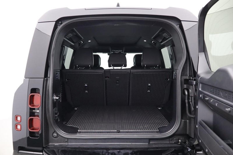 Used Land Rover Defender 2025 for sale - 76981656: Photo 10