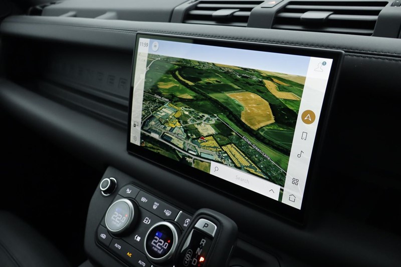 Used Land Rover Defender 2025 for sale - 76981656: Photo 11