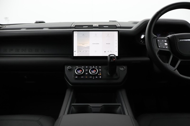 Used Land Rover Defender 2025 for sale - 76981656: Photo 14