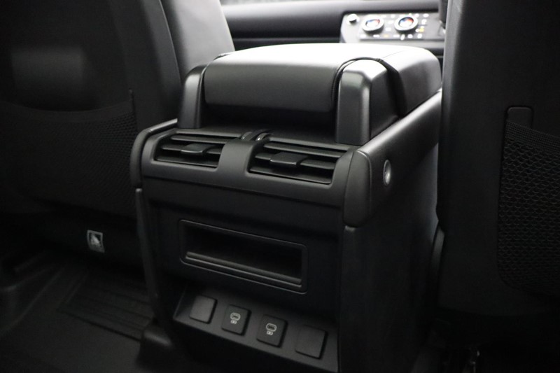 Used Land Rover Defender 2025 for sale - 76981656: Photo 18