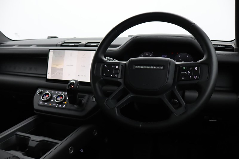 Used Land Rover Defender 2025 for sale - 76981656: Photo 28