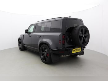 Used Land Rover Defender 2025 for sale - 76981656: Photo
