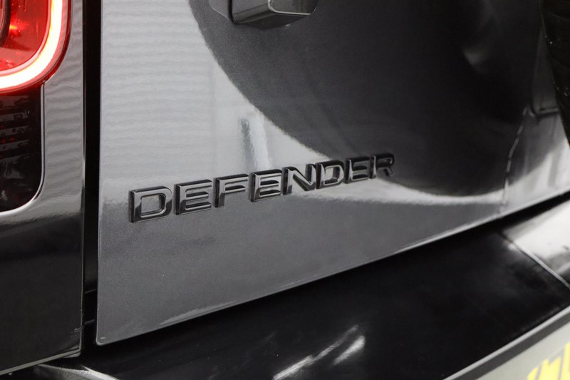 Used Land Rover Defender 2025 for sale - 76981656: Photo 31