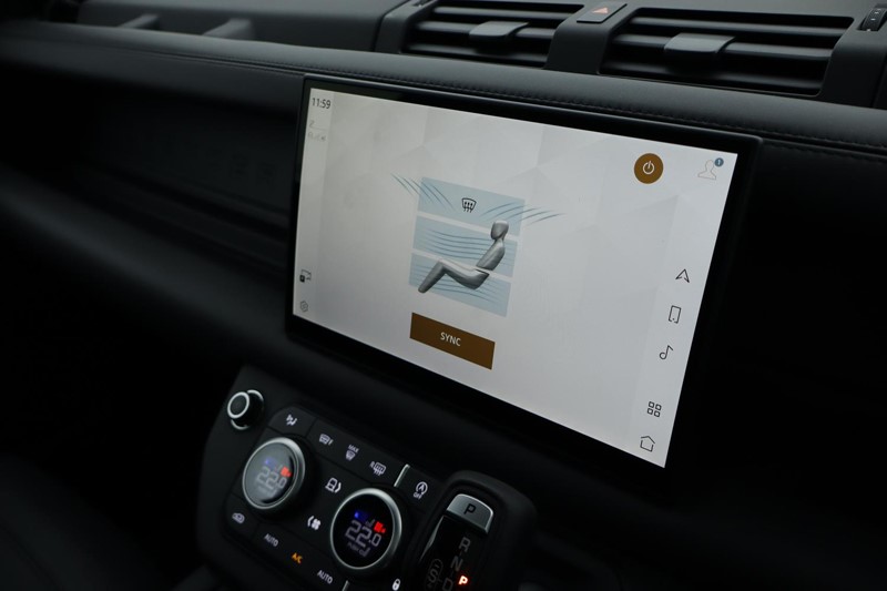 Used Land Rover Defender 2025 for sale - 76981656: Photo 44