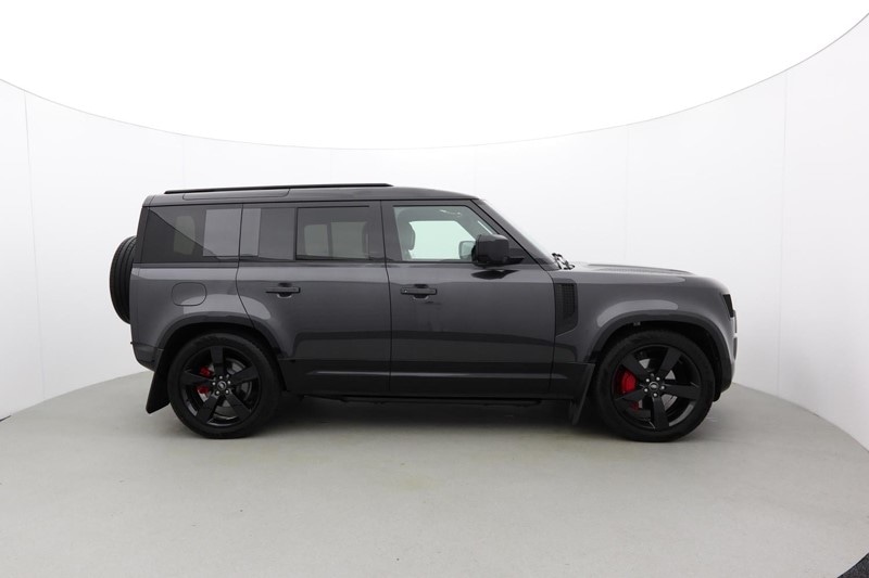 Used Land Rover Defender 2025 for sale - 76981656: Photo 5