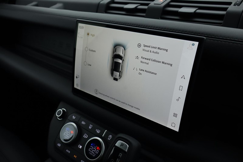 Used Land Rover Defender 2025 for sale - 76981656: Photo 53