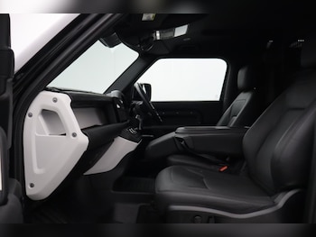 Used Land Rover Defender 2025 for sale - 78862286: Photo